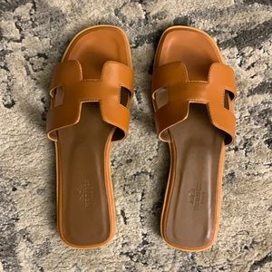 Hermés Sandals